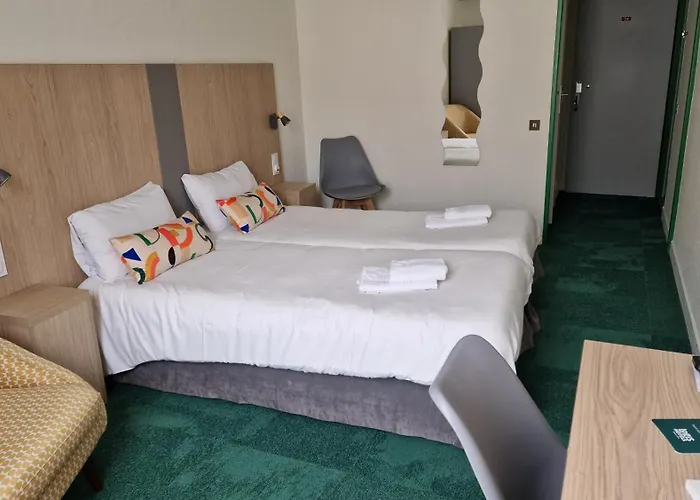 Logis Hotel Le Lion D'Or